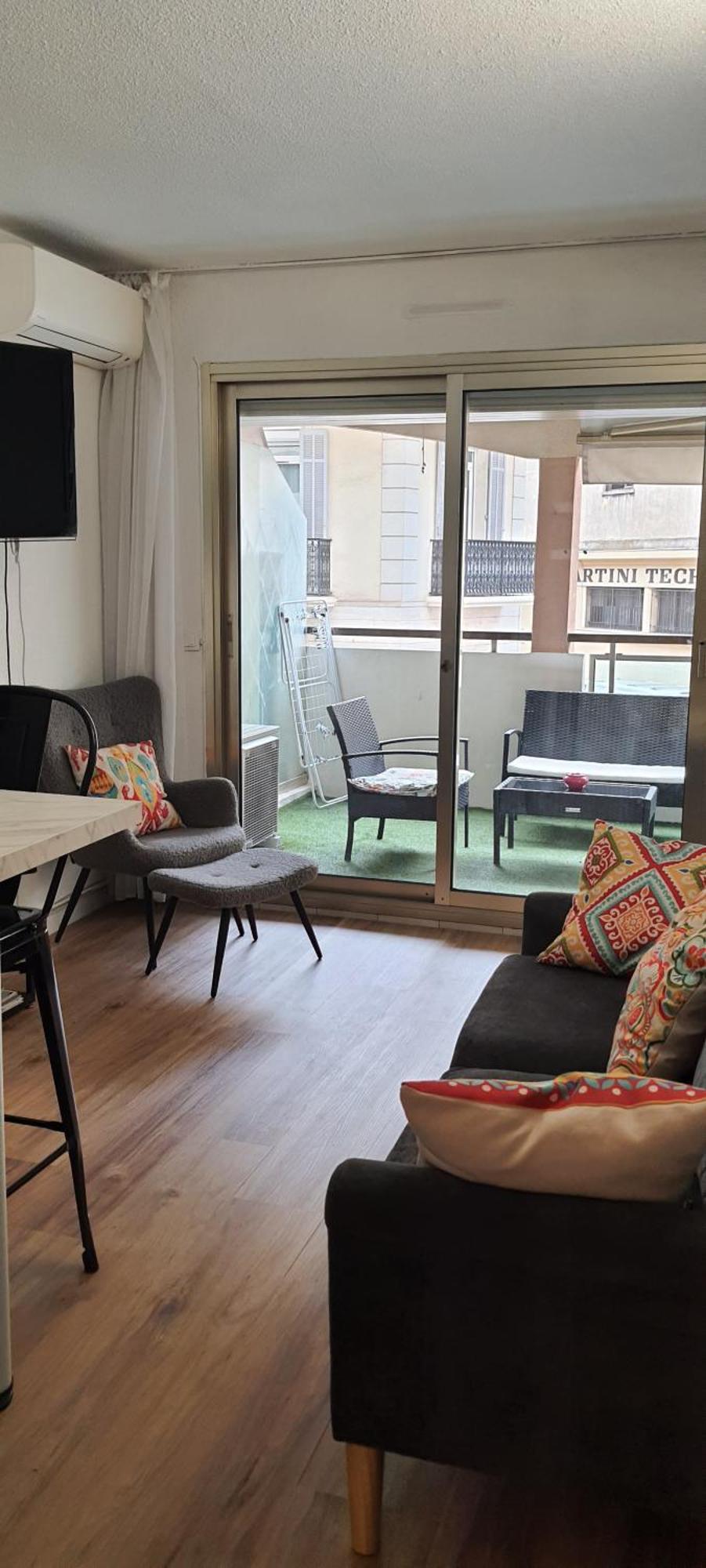 T2 Cannes Center Екстериор снимка